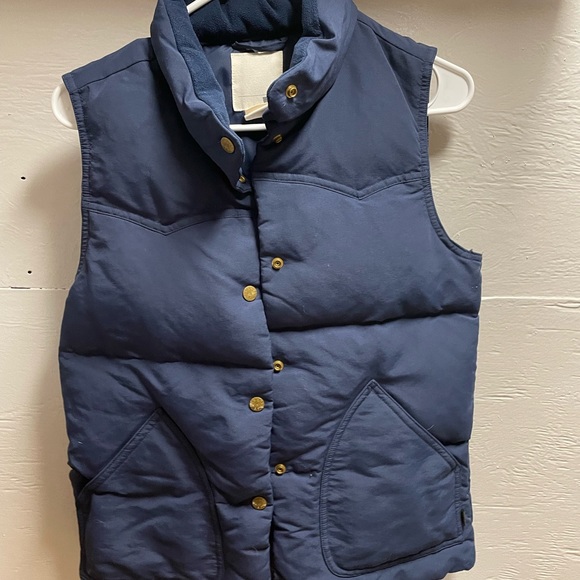 Levi's Jackets & Blazers - Levi’s Down puffer vest